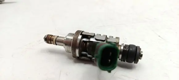 Lexus IS 220D-250-350 Fuel injector 2325031020