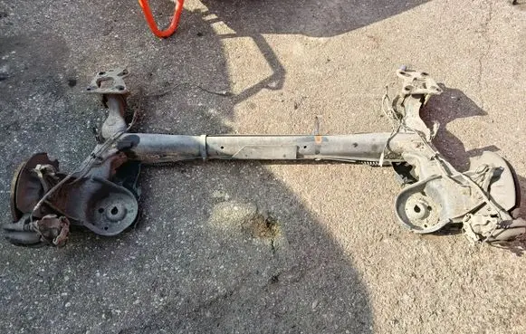 Citroen Berlingo Rear axle beam 