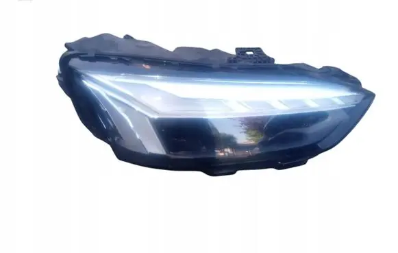 Audi S5 Headlight/headlamp 8W6941040