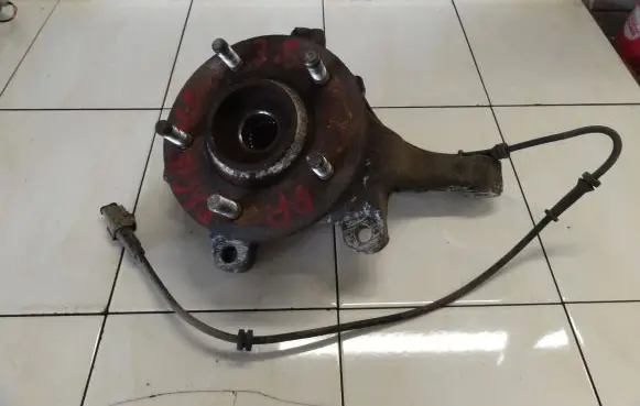 Chrysler Pacifica Front wheel hub spindle knuckle