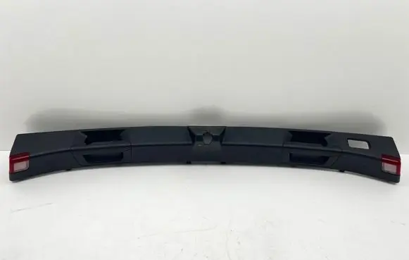 Mercedes-Benz E W212 Tailgate/boot lid lock trim A2127400072