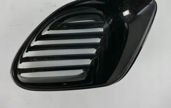 Porsche Boxster 986 Quarter panel pressure vent 98650456102