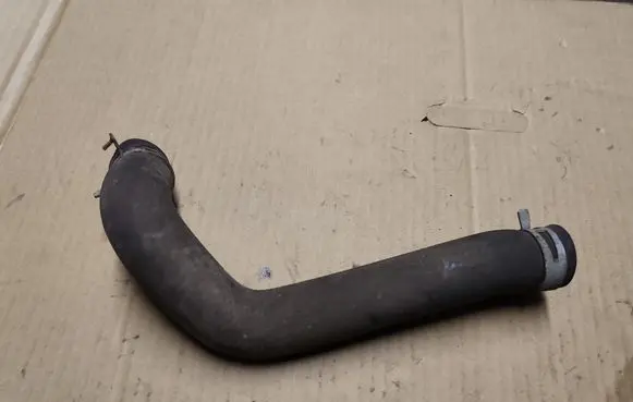 Chrysler PT Cruiser Engine coolant pipe/hose 
