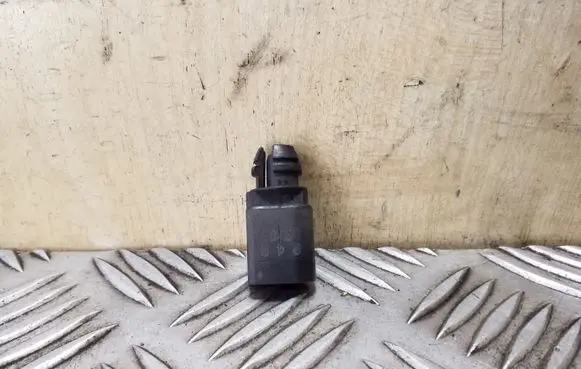 Seat Exeo (3R) Outside/exterior temperature sensor 8Z0820535