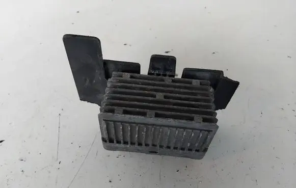 Opel Insignia A Glow plug pre-heat relay 55574293