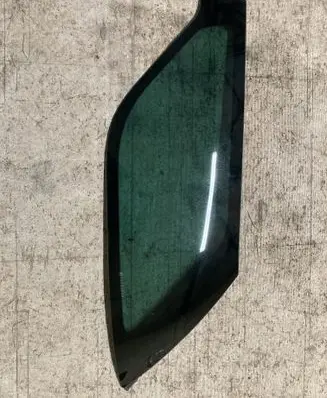 Citroen DS3 Rear side window
