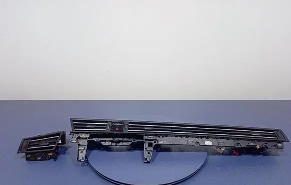 Volkswagen Passat Alltrack Dashboard side air vent grill/cover trim 3G1858416M
