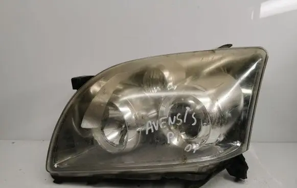 Toyota Avensis T250 Headlight/headlamp