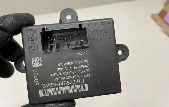 Ford Focus Door control unit/module BV6N14B532BH