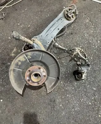 Volvo XC70 Rear wheel hub spindle/knuckle 