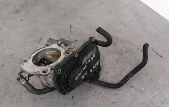 Toyota RAV 4 (XA30) Throttle valve 2203028070