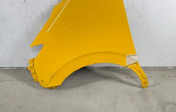 Hyundai Staria Fender