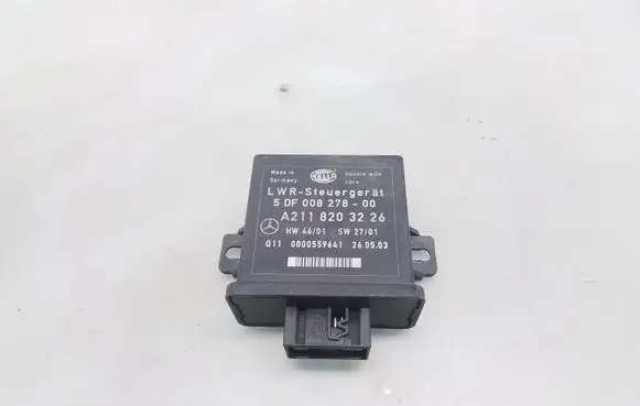Mercedes-Benz E W211 Light module LCM A2118203226