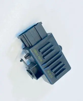 Skoda Superb B6 (3T) Seat heating relay 1Z0959772C