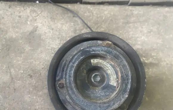 Volkswagen PASSAT B5.5 Air conditioning (A/C) compressor (pump)