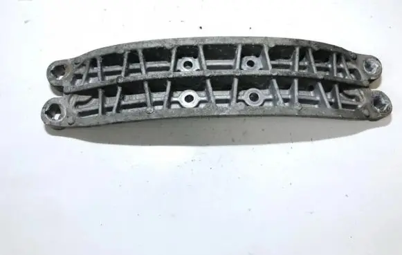 Lexus GS 300 350 430 450H Engine mounting bracket 284wv8 6mt