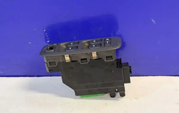 Volvo V70 Electric window control switch 30658115 09193383
