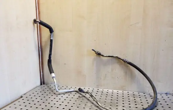 Renault Trafic II (X83) Air conditioning (A/C) pipe/hose