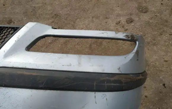 Front bumper splitter molding