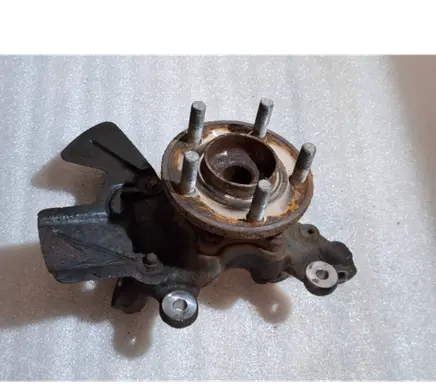 Ford Mustang VI Front wheel hub JR3C3K171A