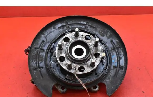 Hyundai Tucson JM Front wheel hub spindle knuckle 