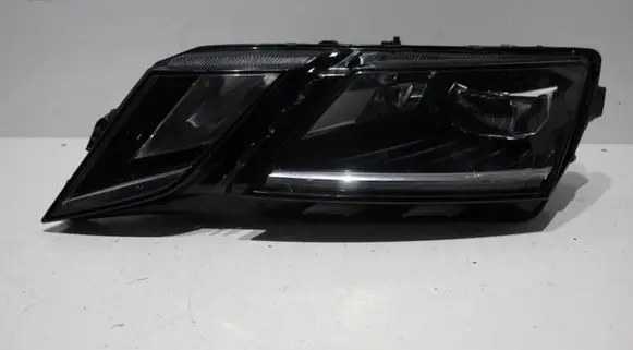 Skoda Octavia Mk3 (5E) Headlight/headlamp