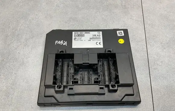 Skoda Fabia Mk3 (NJ) Comfort/convenience module 6C0937090C
