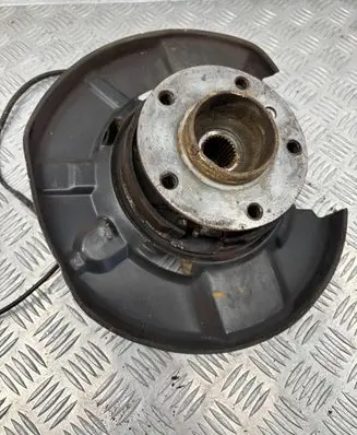 BMW 3 E90 E91 Rear wheel hub spindle/knuckle 