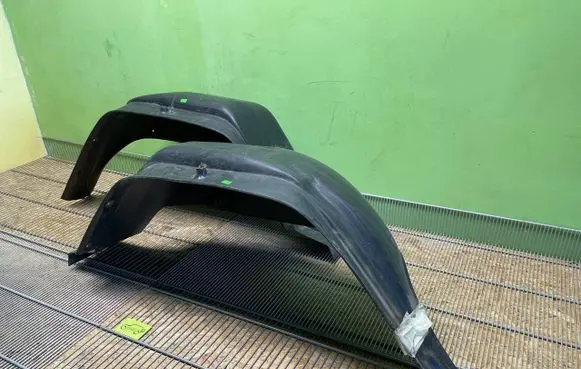 Mercedes-Benz G W461 W463 1st Gen Rear arch fender liner splash guards A4638840422 A4636840200 A4638840522