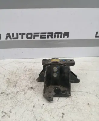 KIA Picanto Engine mount bracket