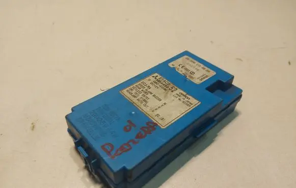 Mitsubishi Pajero Sport I Central body control module MR445952 ETS300220 052596