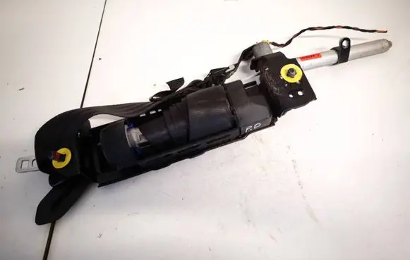 Volvo V50 Front seatbelt 30661789