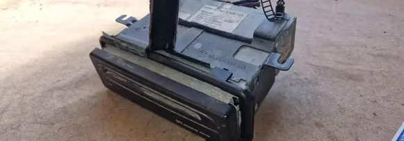 Navigation unit CD/DVD player