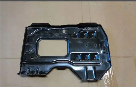 Mercedes-Benz C W204 Battery tray A2046280218