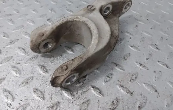 Suzuki Swift III Gearbox mounting bracket 87S102761D 1194152R00