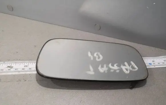 Volkswagen PASSAT B4 Wing mirror glass E10017300 357857521A