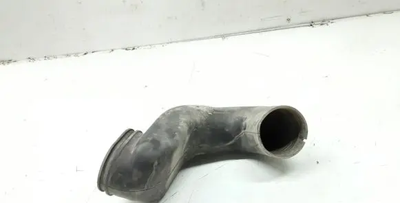 Mitsubishi Pajero Air intake hose/pipe MD165109