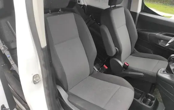 Citroen Berlingo Front passenger seat CITEOENBERLINGOIV TWOJEAUTOWYSZKOW