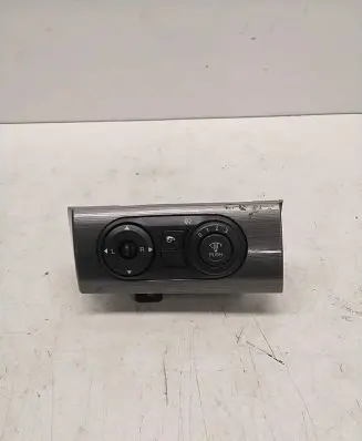 Chevrolet Captiva Headlight level height control switch