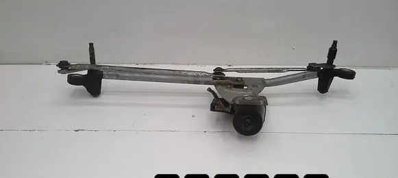 Front wiper linkage