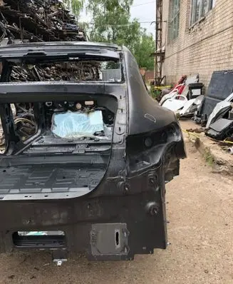 Mercedes-Benz EQE v295 Rear quarter panel