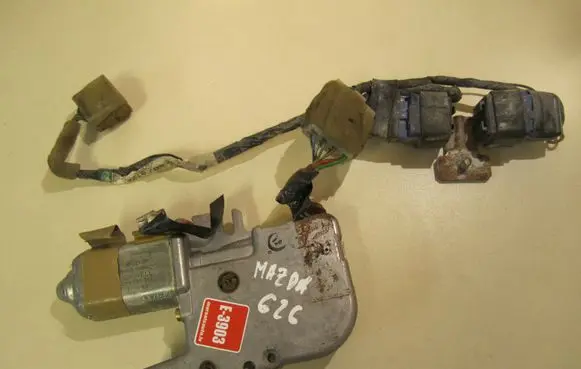Mazda 626 Sunroof motor/actuator 0130821821