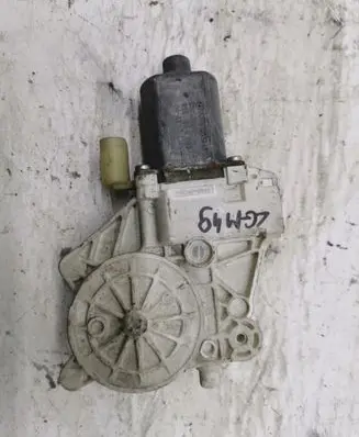 Mercedes-Benz Sprinter W906 Front door window regulator motor A0068205442