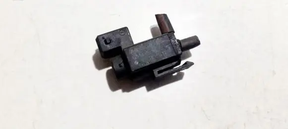 BMW 5 GT F07 Turbo solenoid valve 70231800 7810831