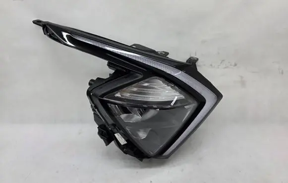 KIA Sportage Headlight/headlamp 92102R2000 SP92102R2000
