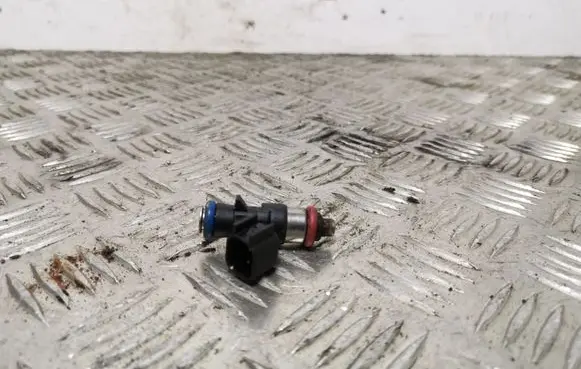 Jeep Grand Cherokee Fuel injector 05184085AD