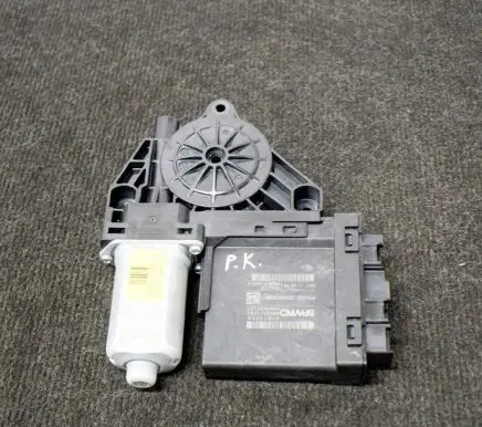 Volvo XC60 Front door window regulator motor 31674758 966268103