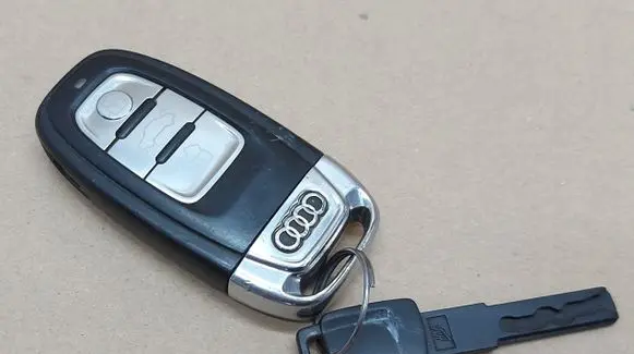 Ignition key/card