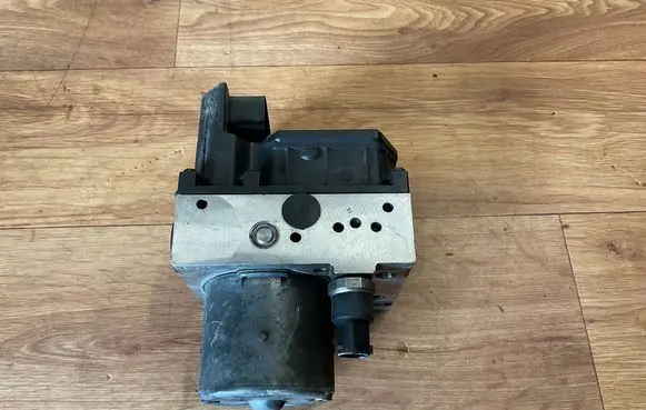 BMW 5 E39 ABS Pump 0265950002