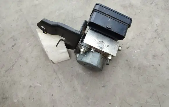 Toyota Aygo AB10 ABS Pump 445100H020 269016 12032810348